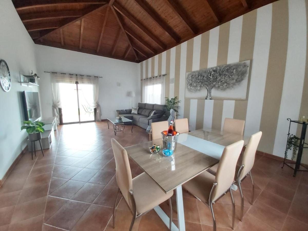 Villa Thais, Private Heated Pool, Ideal For Your Holidays In 칼레타데푸스테 외부 사진