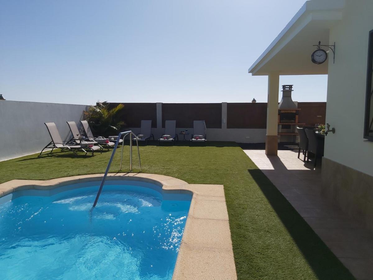 Villa Thais, Private Heated Pool, Ideal For Your Holidays In 칼레타데푸스테 외부 사진
