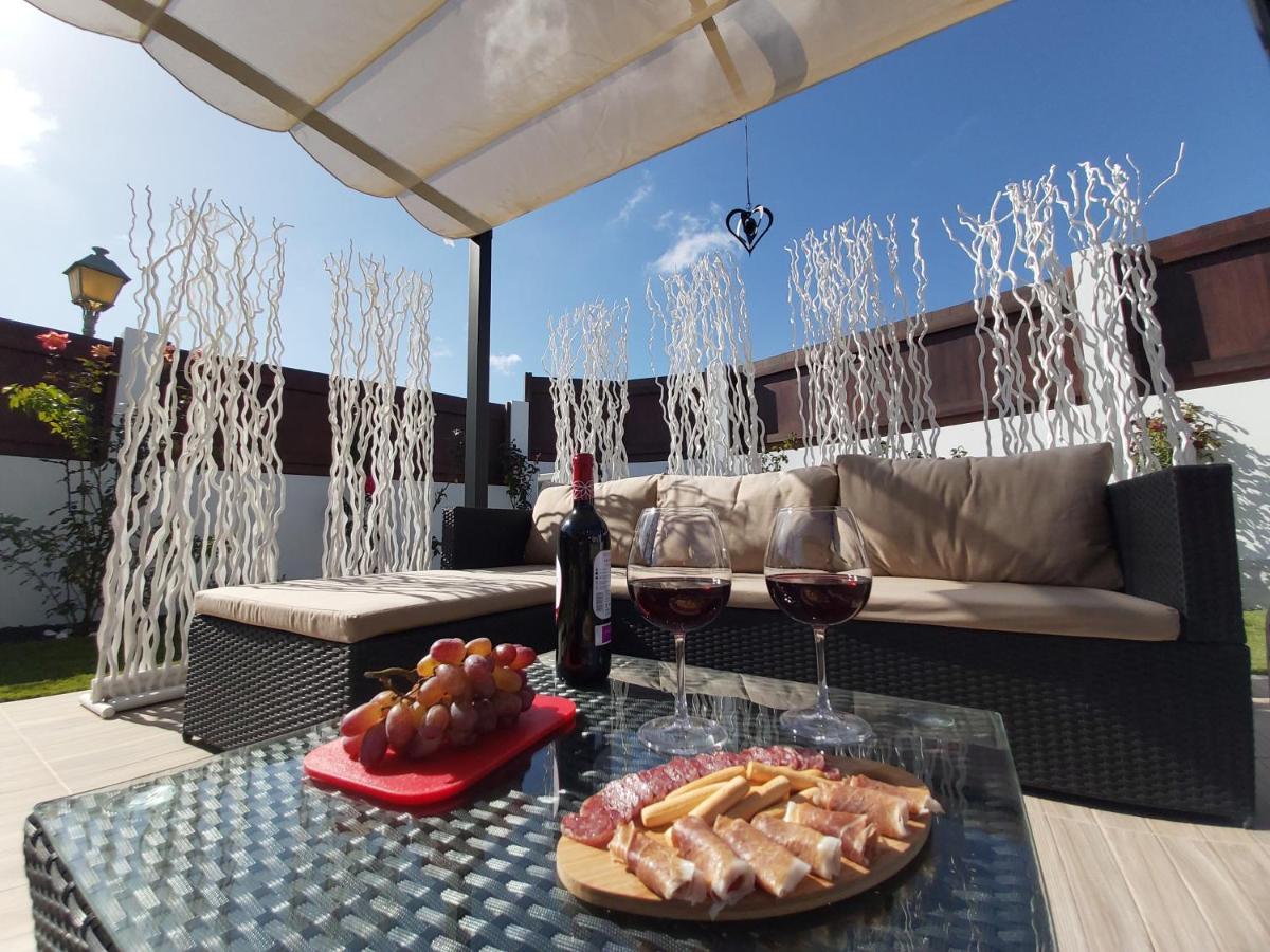 Villa Thais, Private Heated Pool, Ideal For Your Holidays In 칼레타데푸스테 외부 사진