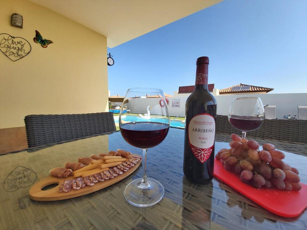 Villa Thais, Private Heated Pool, Ideal For Your Holidays In 칼레타데푸스테 외부 사진