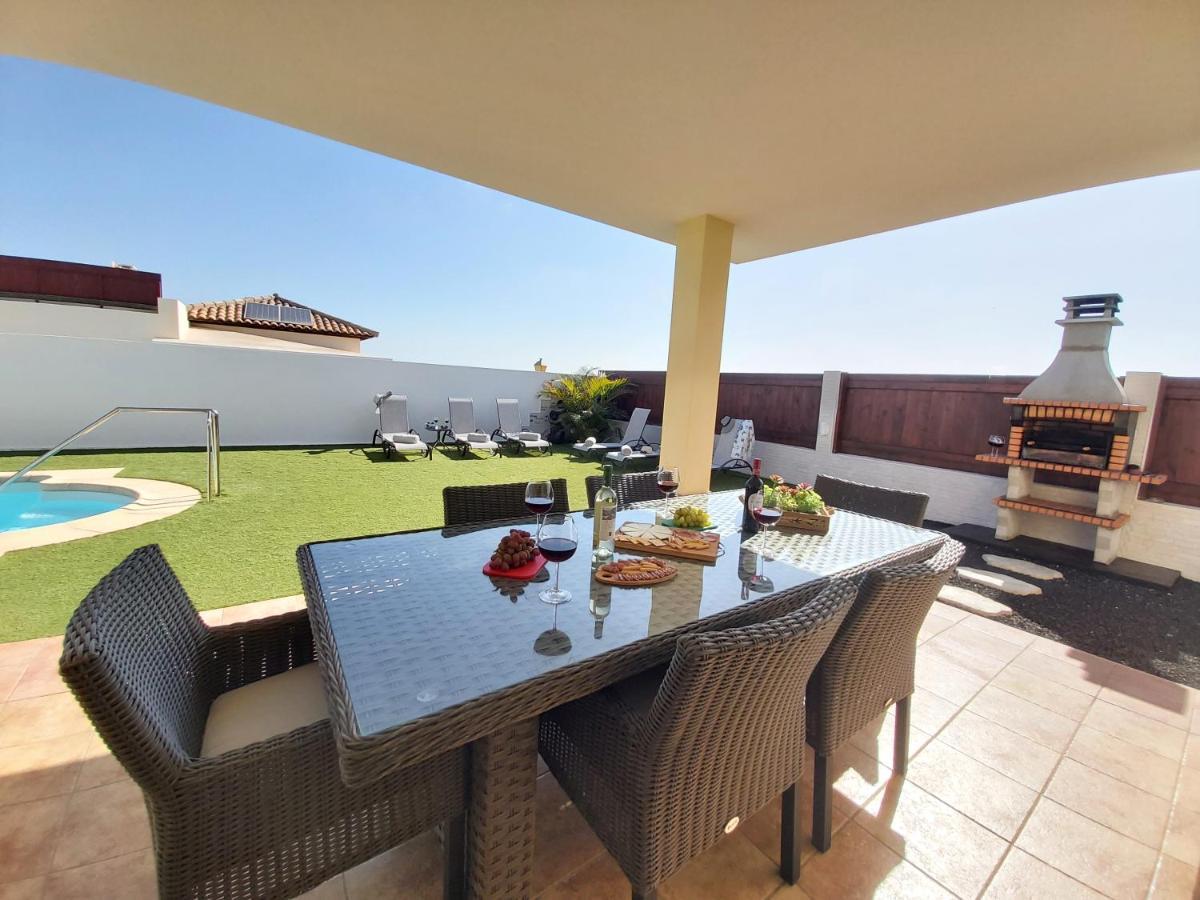 Villa Thais, Private Heated Pool, Ideal For Your Holidays In 칼레타데푸스테 외부 사진